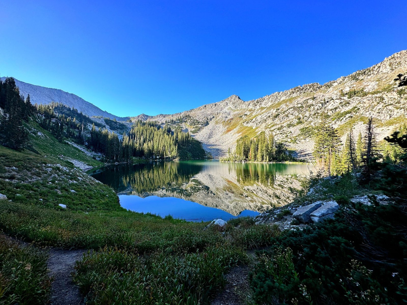 Red Pine Lake beneath the Pfeifferhorn