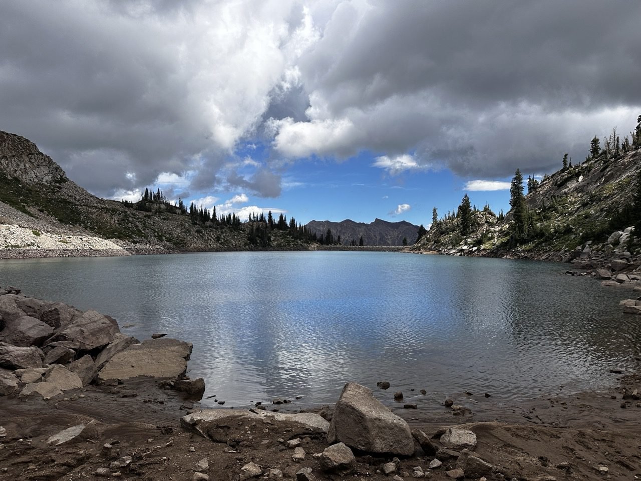 White Pine Lake in its alpine basin